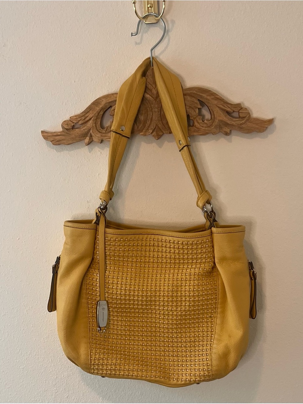 B. Makowsky Genuine Leather Woven Mustard Yellow Shoulder Bag Purse